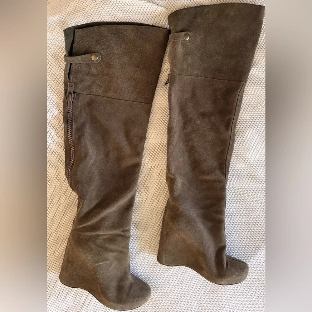 STEVE MADDEN Parralel Suede Leather Taupe Brown Over the Knee Wedge Boots